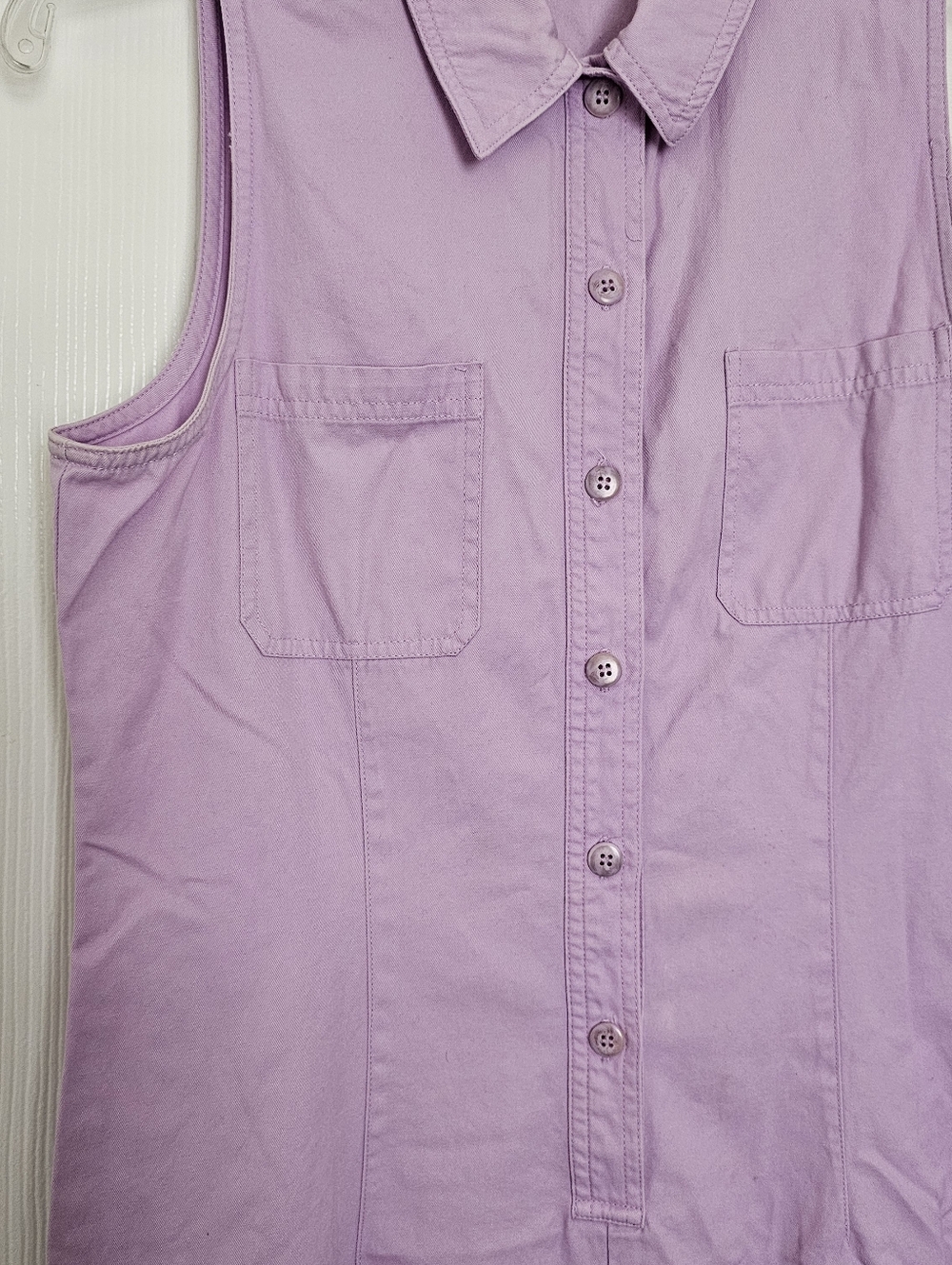 Sleeveless Button-Front Dress - Picture 2 of 7